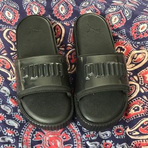 Platform Puma slides